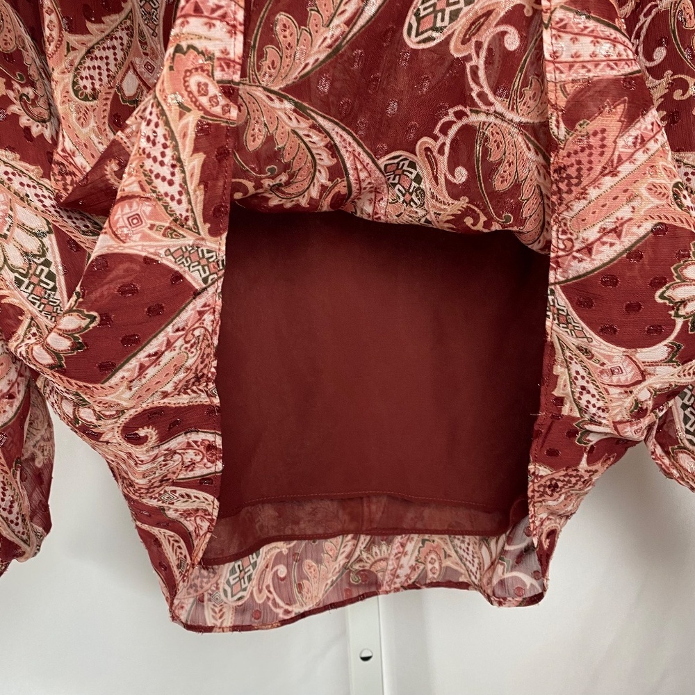 Rose & Olive Womenʻs Burgundy | Gold Paisley Print Long Sleeve V-Neck Blouse L - Picture 8 of 11